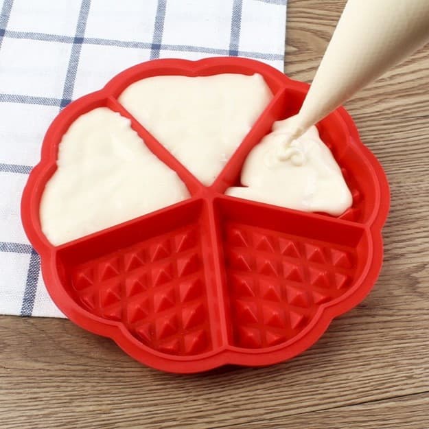 Forma de Silicone Waffle Chocolate Ovo Air Fryer 5 Cavidades