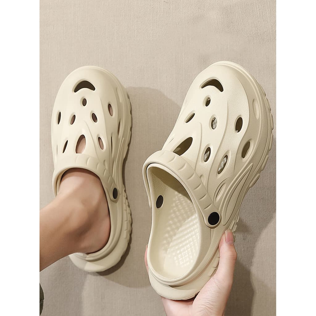 Sapatos de sola grossa buraco masculino verão 2026 novo estilo exterior usar praia merda-piso sandálias eva chinelos ant