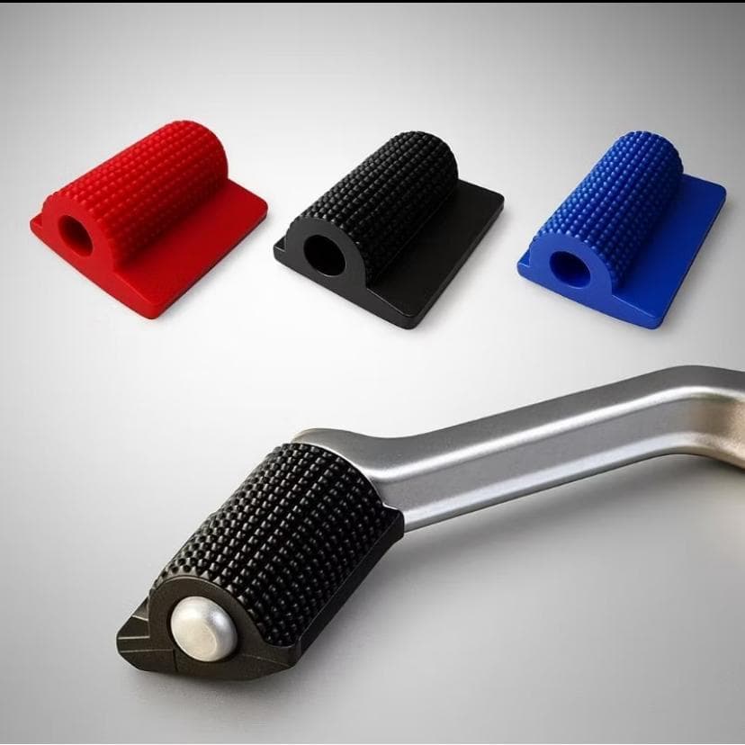 Protetor de pedal marcha e tenis - moto- universal- vermelho