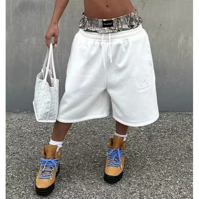 Rua camuflagem cintura dupla retalhos Sweatpants calças cortadas Hip Hop Casual bordado Shorts esportivos