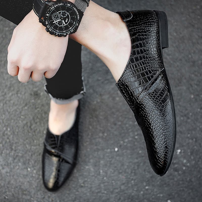 2026 primavera novo estilo ervilhas masculinas sapatos de couro genuíno Social cara na moda versão coreana preguiçoso Ca