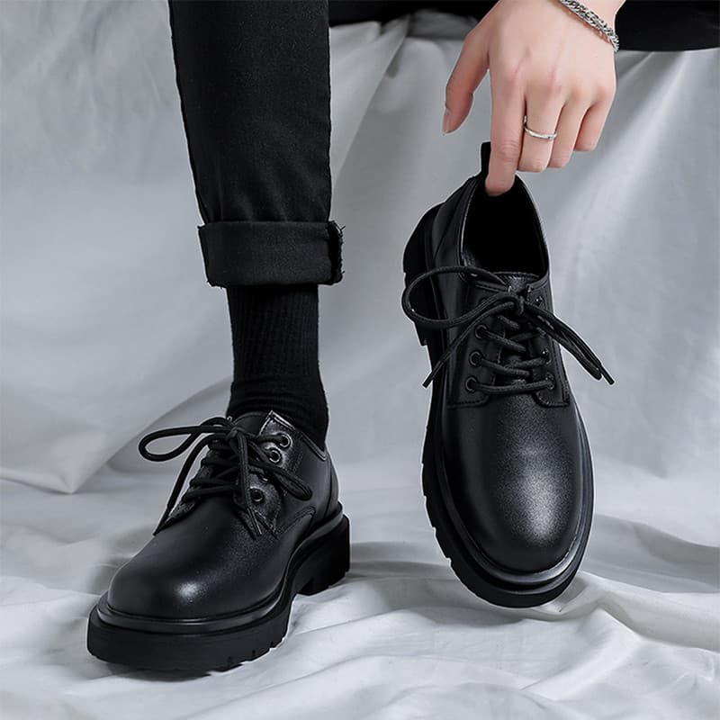 Sapatos de couro casuais masculinos verão respirável Formal Wear negócios aumentado dedo do pé redondo couro genuíno cas