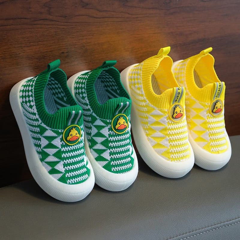 2025 novo estilo verão crianças voando sapatos de malha meninos meninas bebê antiderrapante superfície de malha deslizam