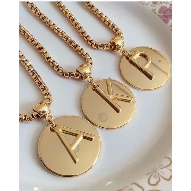 Colar Corrente Feminino com Inicial Letra do Nome | Medalha Personalizada Banhada a Ouro