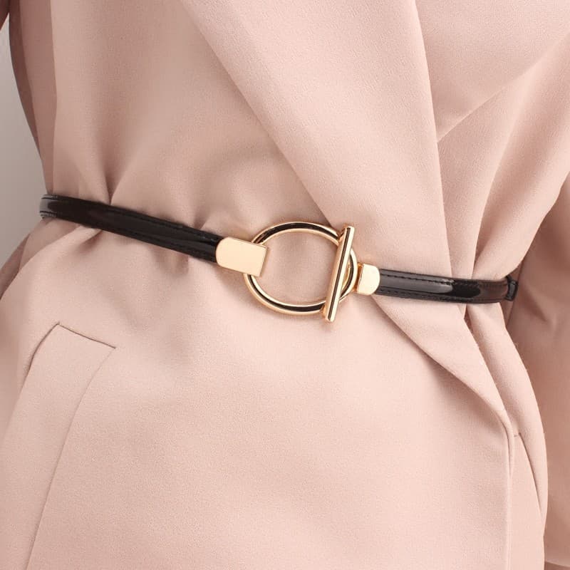 Ajustável couro envernizado Metal fivela redonda cinto fino feminino All-Match vestido decorativo camisola acessórios ci