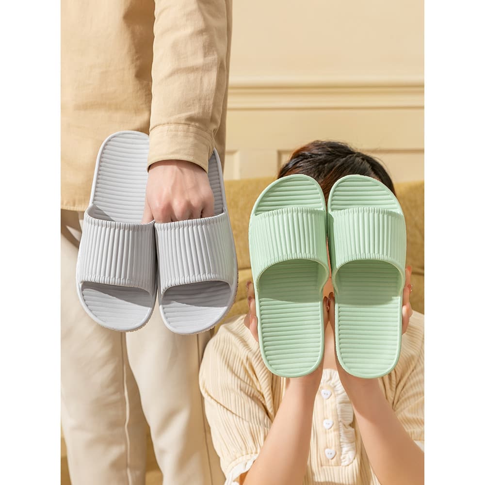 Simples sandálias confortáveis chinelos feminino verão antiderrapante interior banheiro respirável banho casal uso domés