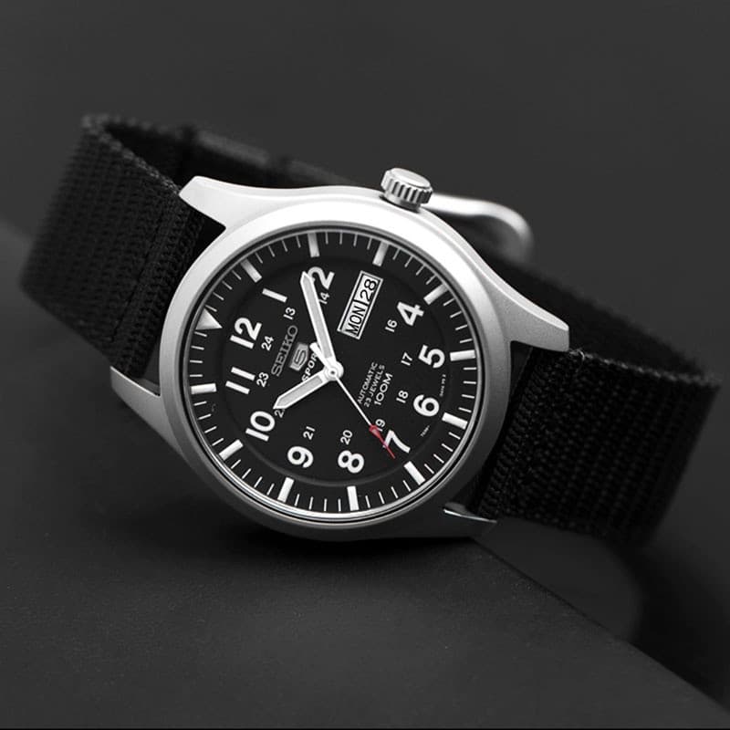 Relógio De Nylon SKo SNZG13 Com Pulseira De Quartzo Calendário Duplo Para Homens