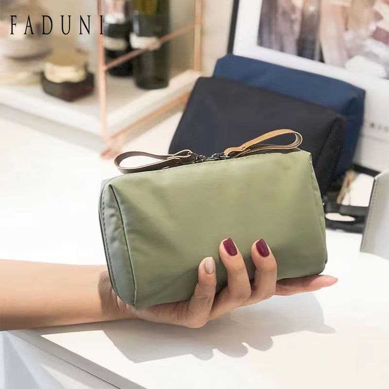 Saco cosmético feminino portátil 2025 novo estilo High-End portátil pequeno saco de armazenamento de cosméticos saco de