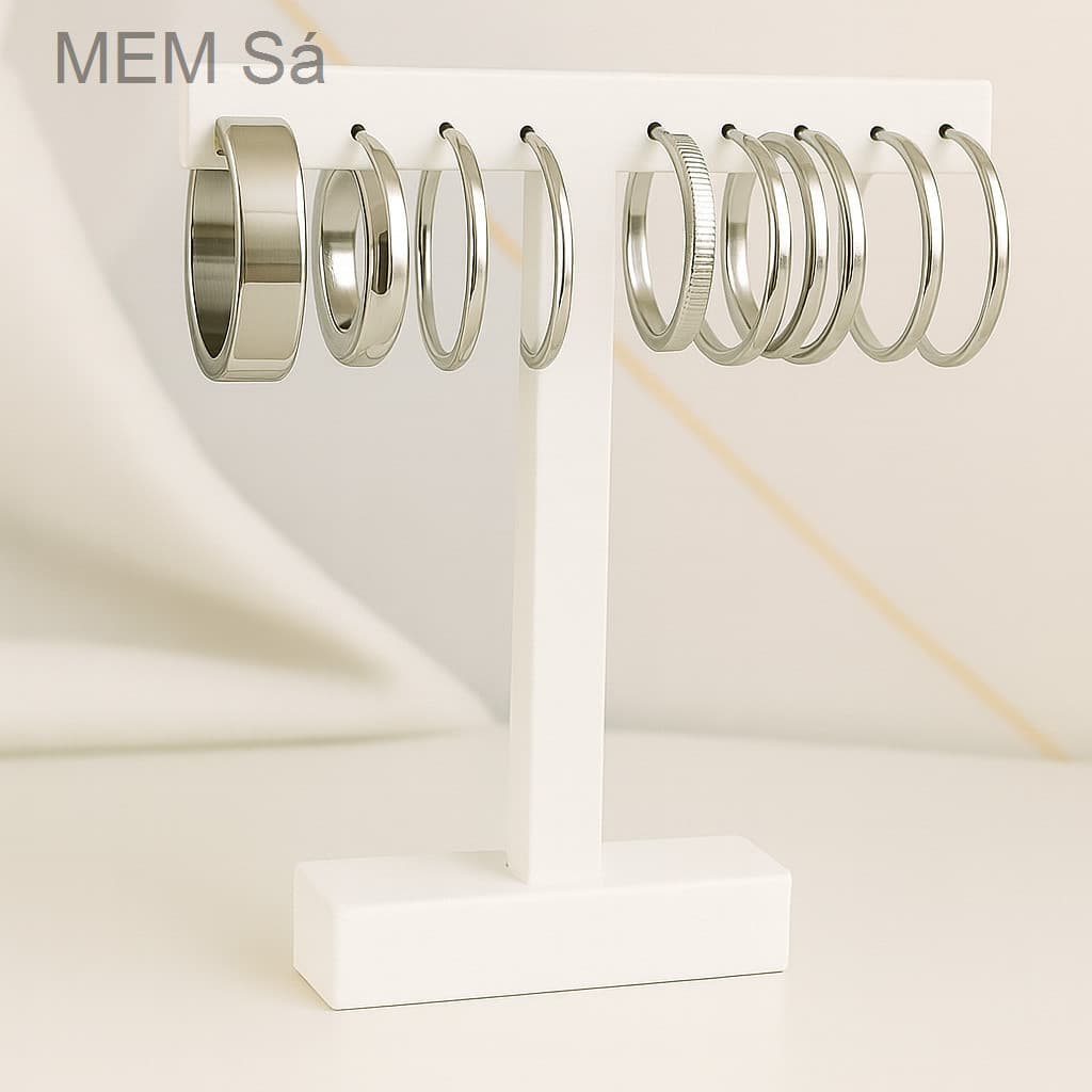 Argolas de Aço Inox Com Brinco de Strass EW33