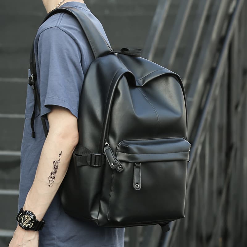 2025 novo estilo de couro genuíno mochila masculina moda na moda saco escolar computador saco viagem ins moda rua Wear