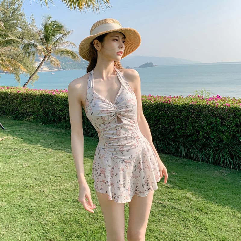 Nova moda feminina maiô versão coreana Floral saia de uma peça estilo puro desejo Halterneck primavera quente Swimsu
