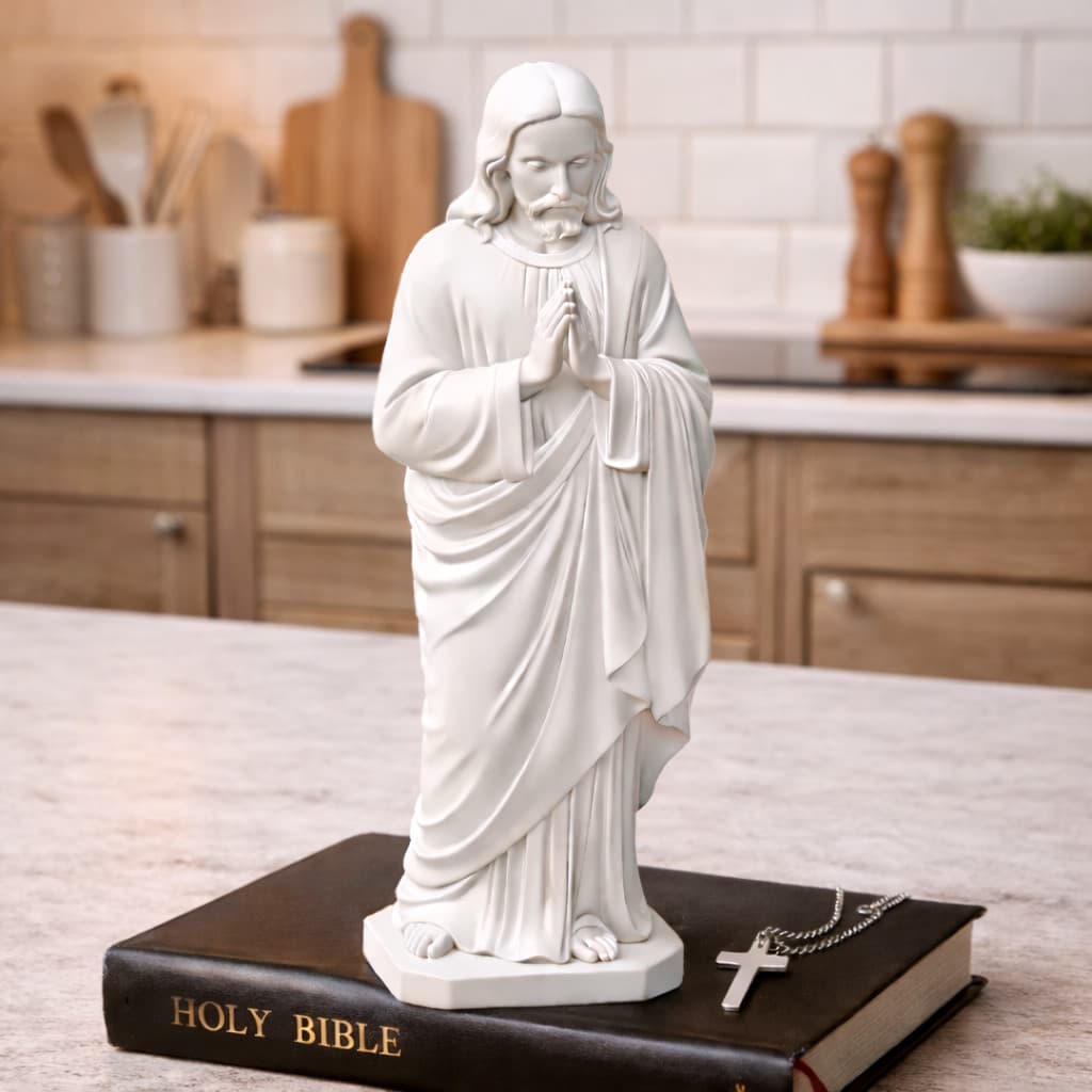 Estátua de Jesus 15cm Imagem Sacra Decorativa para Altar