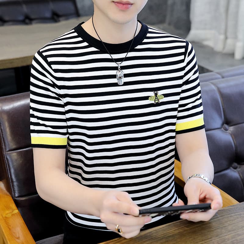 Camiseta masculina de malha de seda gelada listrada em torno do pescoço de manga curta verão estilo fino Street Wear mei