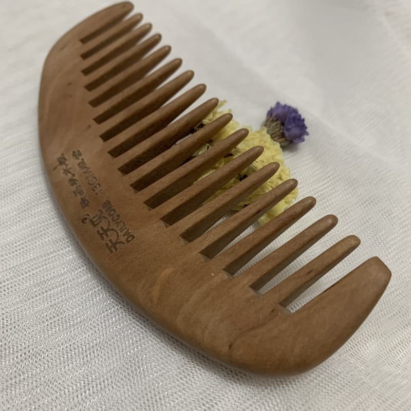 Genuíno todos os dias ver pente de madeira de pêssego não-estático pente de madeira pente de massagem de dentes largos p
