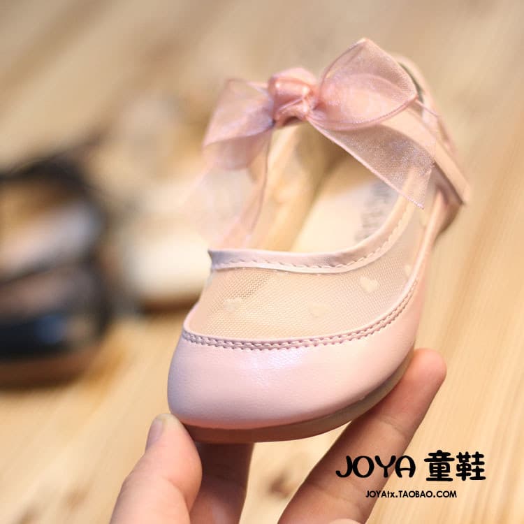 Sapatos de bebê menina
