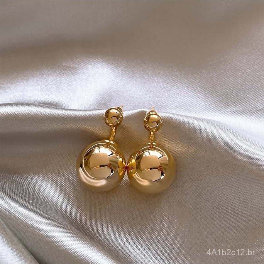 Brincos de metal minimalistas de alta qualidade com dupla esfera dourada para mulheres, design único, novos, elegantes e