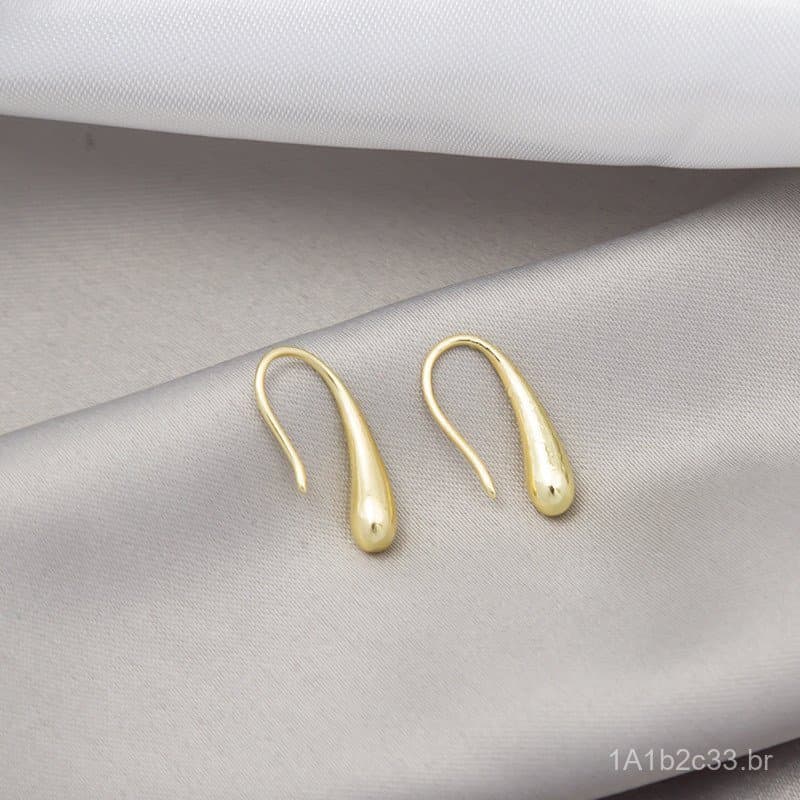 Brincos de design minimalista coreano em formato de gota d'água dourada, modernos e versáteis, requintados e compactos,