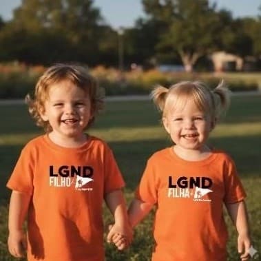 camiseta filho ou filha de legendário laranja