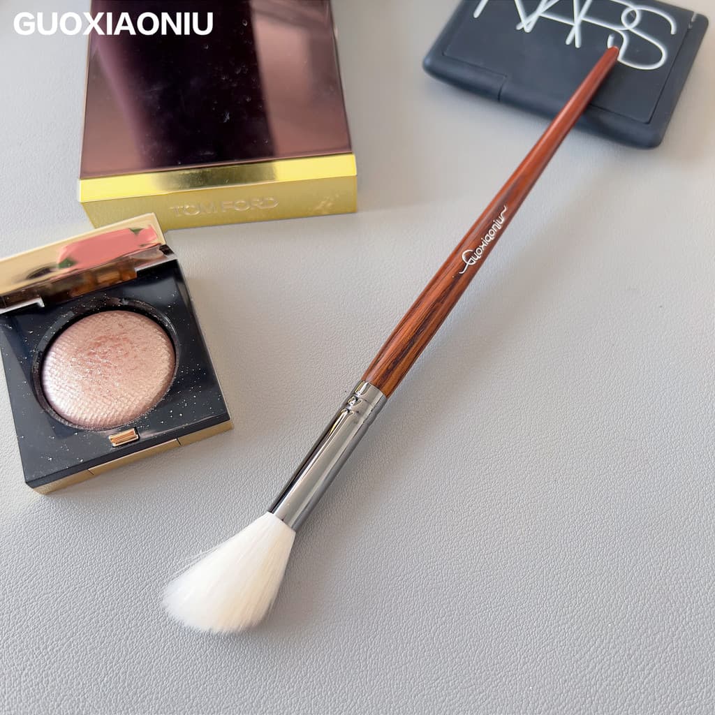 Pedido especial Guo Xiaoniu!Lã chanfrada inclinação vassoura destacando escova Facial brilho parcial Blush escova contor
