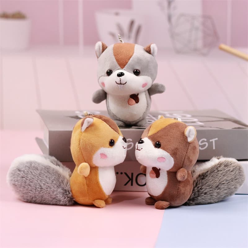 Bonito pequeno esquilo brinquedo de pelúcia boneca criativa cauda longa esquilo boneca menina saco de escola chaveiro or