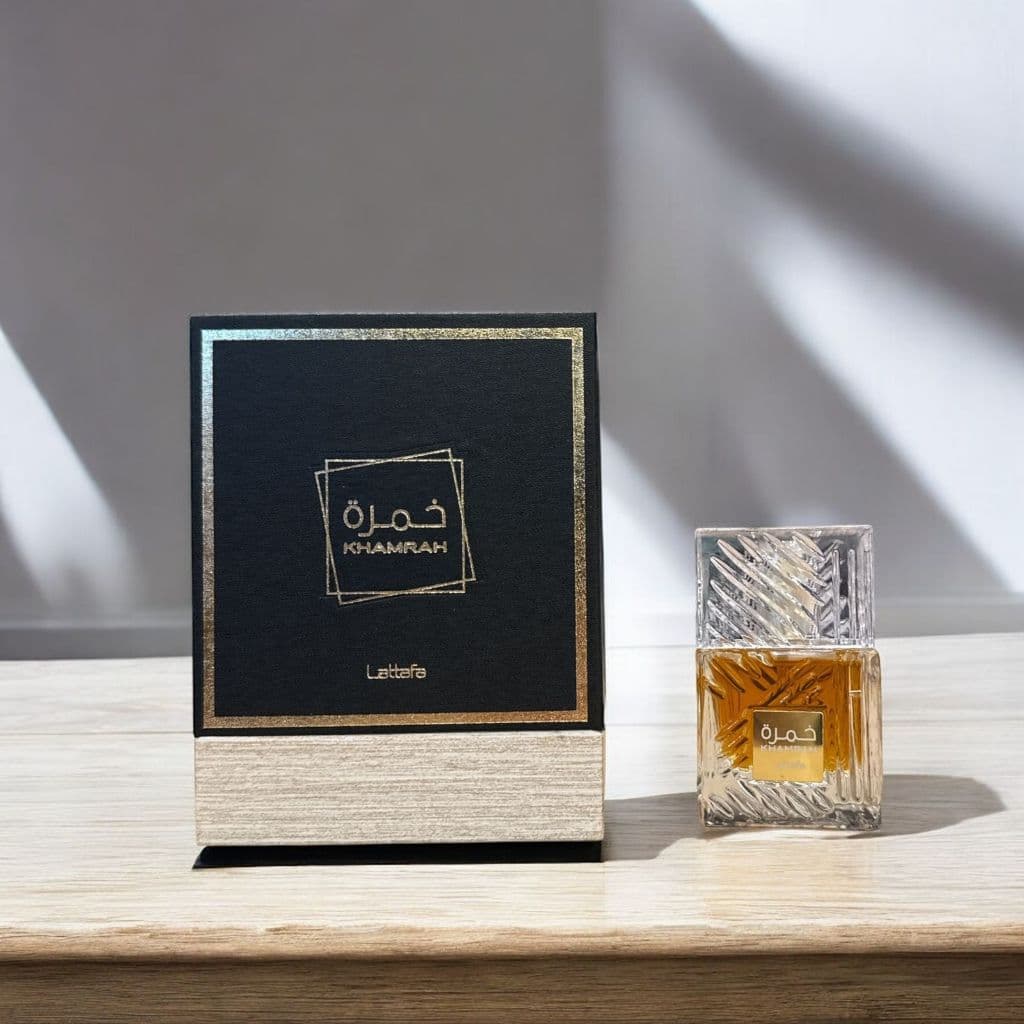 Perfume  Árabe Miniatura Contratipo Khamrrah Black 50 ML  • Doce Amadeirado quente