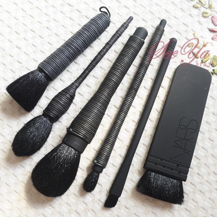 NA Limited Conjunto de pincéis de maquiagem Haste longa Conjunto de pincéis de cabelo de animais Kabuki Blush Pincel de