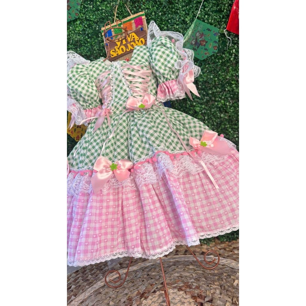 Vestido São joão  Sinhazinha rodado armado personalizado caipira quadrilha Junina