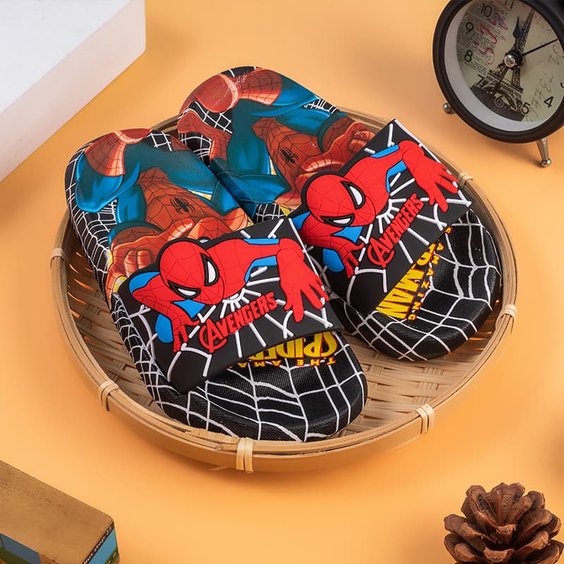 Spiderman chinelos infantis verão meninos casa dos desenhos animados antiderrapante banheiro Marvel Ultraman sandálias d
