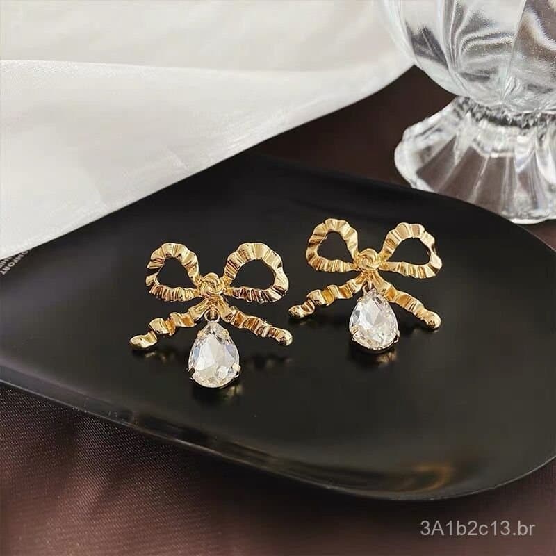 Brincos de prata 925 com agulha de prata, estilo coreano Dongdaemun, elegantes, com laço dourado texturizado em estilo f