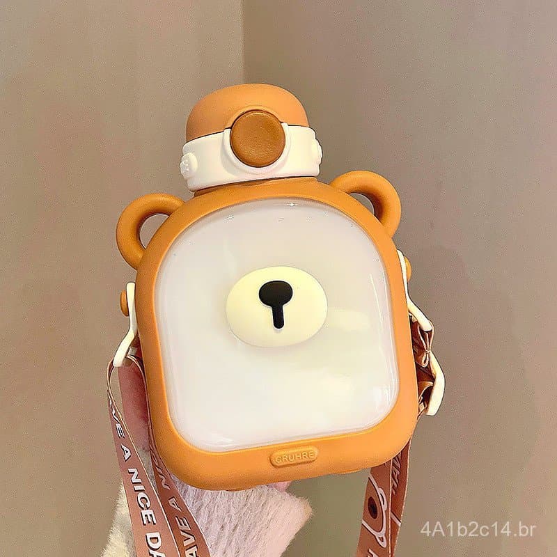 Copo de água quadrado para meninas, copo com canudo de grande capacidade, copo de plástico portátil Sugar Bear para estu