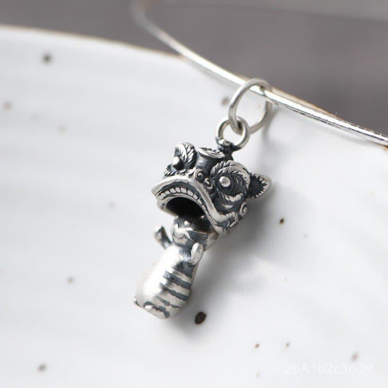 Golden Deer King Pingente de Dança do Leão Festivo Vintage em Prata S925, Estilo Artístico Feminino, Pingente de Gatinho