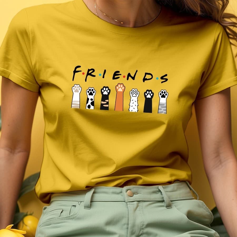 Camiseta Feminina Friends Patinhas “Dog & Cat Love” T-Shirt Estampada 100% Algodão Casual