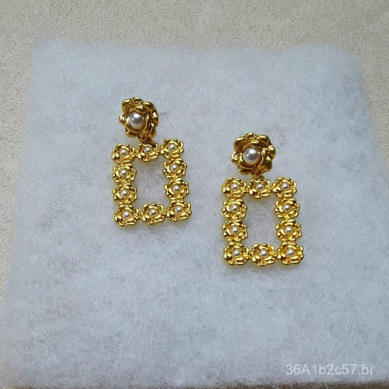 Brincos artísticos vintage de camélia, no mesmo estilo do designer Zhang Hanyun, com pérolas e brincos pendentes, oferec