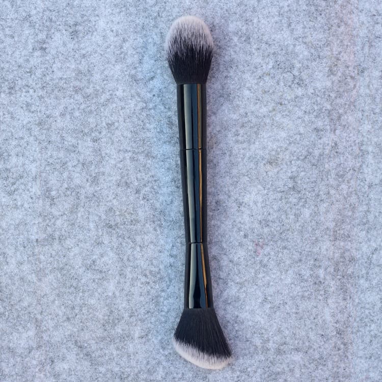 Pincel de contorno de duas cabeças para rosto de flor grande Pincel iluminador Pincel de Blush multiuso