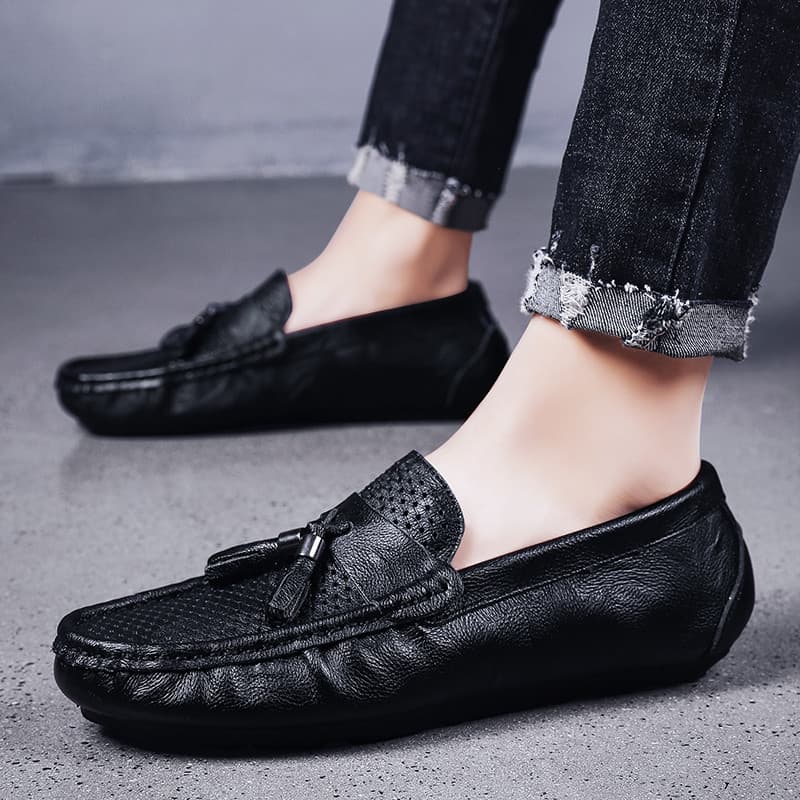 Ervilhas sapatos masculinos de couro genuíno oco 2026 novo estilo verão respirável sola macia couro macio britânico desl
