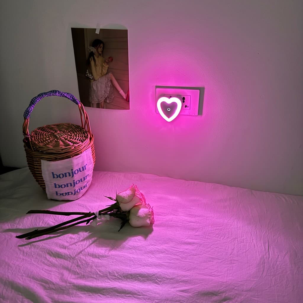 Atmosfera Dos Sonhos Rosa ~ LED Luz Noturna Controle De Inteligente Indução Casa Privada Humor Lâmpada De Economizadora