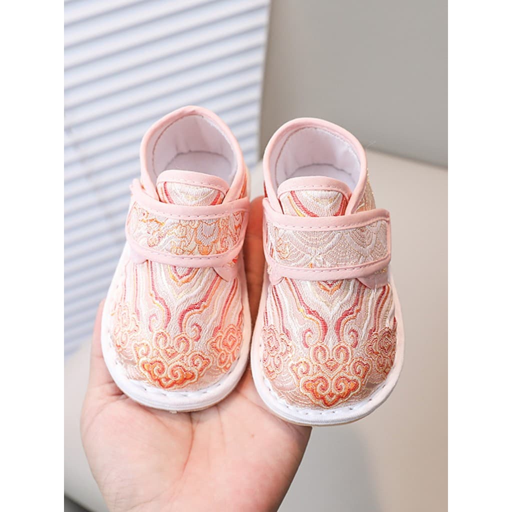 Bebê Hanfu sapatos de pano meninas primavera outono 1-3 anos de idade sola macia estilo chinês bebê um ano de idade sapa