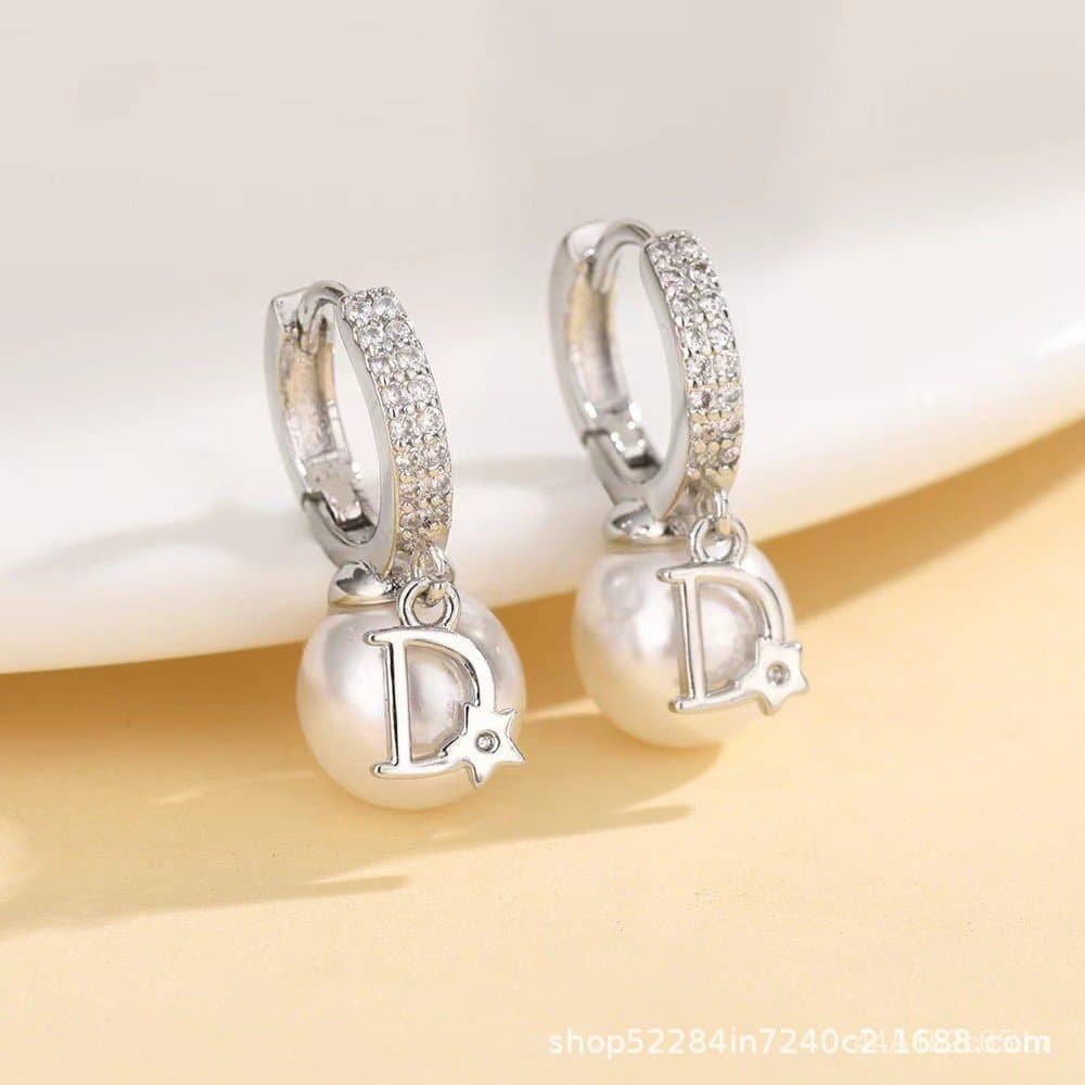Brincos de pérola vintage para mulheres, de alta qualidade, luxo discreto, modernos, elegantes, em formato D com diamant