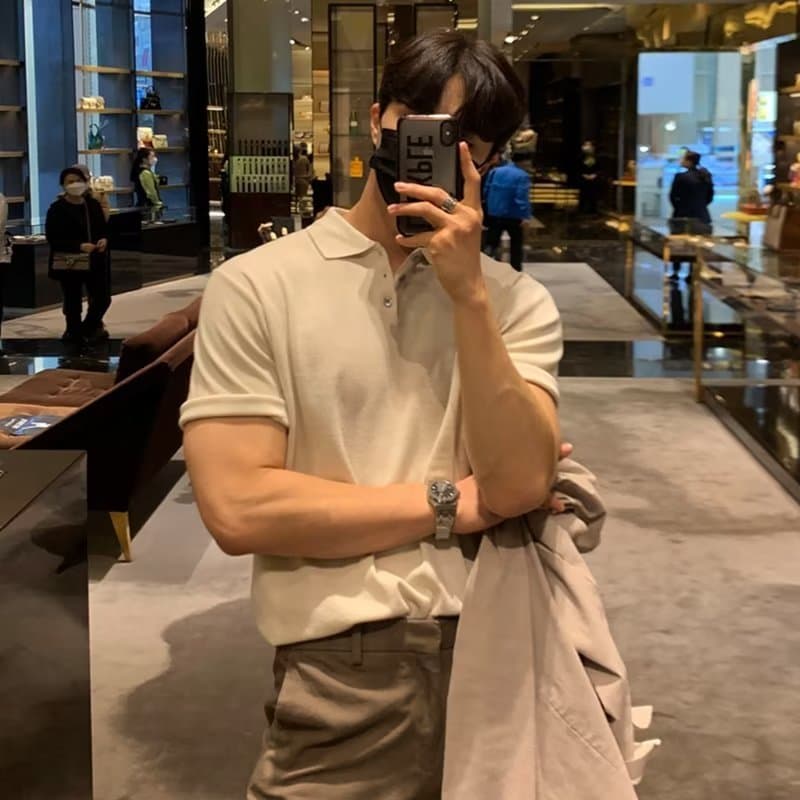 Camiseta masculina de verão de manga curta camisa polo de malha masculina fina magro ajuste moda na moda bonito High-End