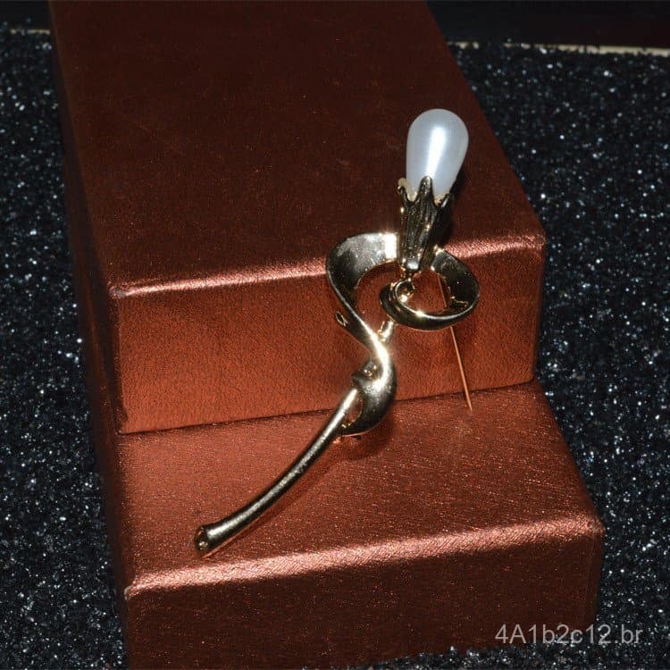 Novo broche de pérolas estilo coreano, broche dourado, acessório para jaqueta de terno feminino.