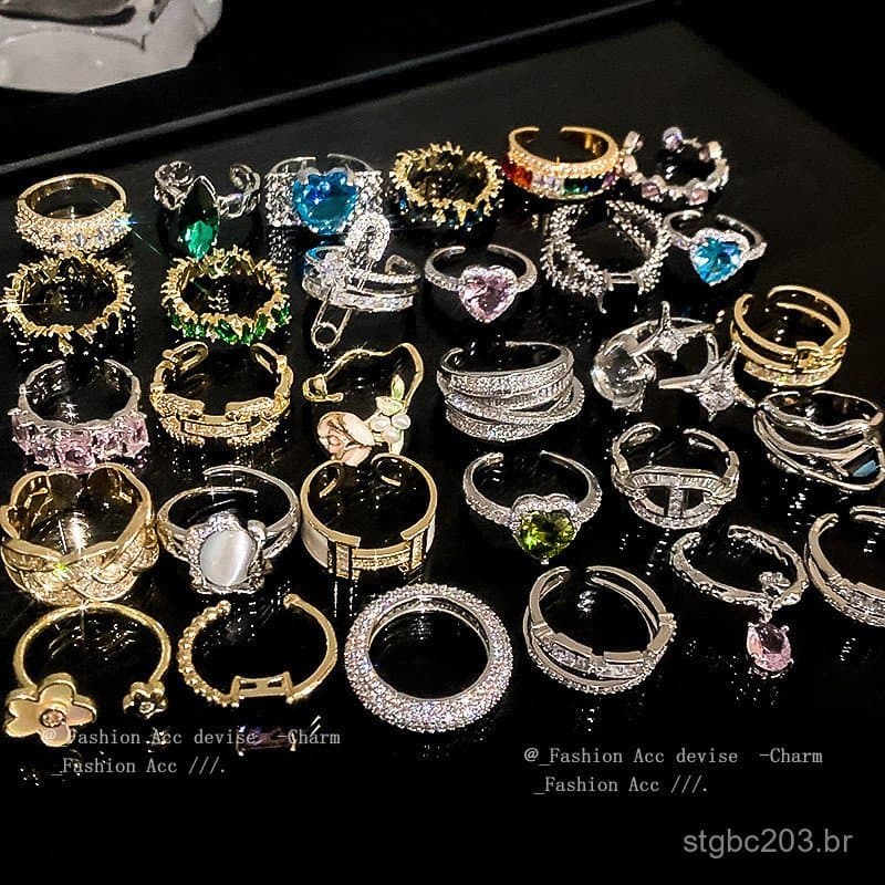 Anel com zircônia esmeralda banhado a ouro verdadeiro, design de moda exclusivo, anel para o dedo indicador, acessório e