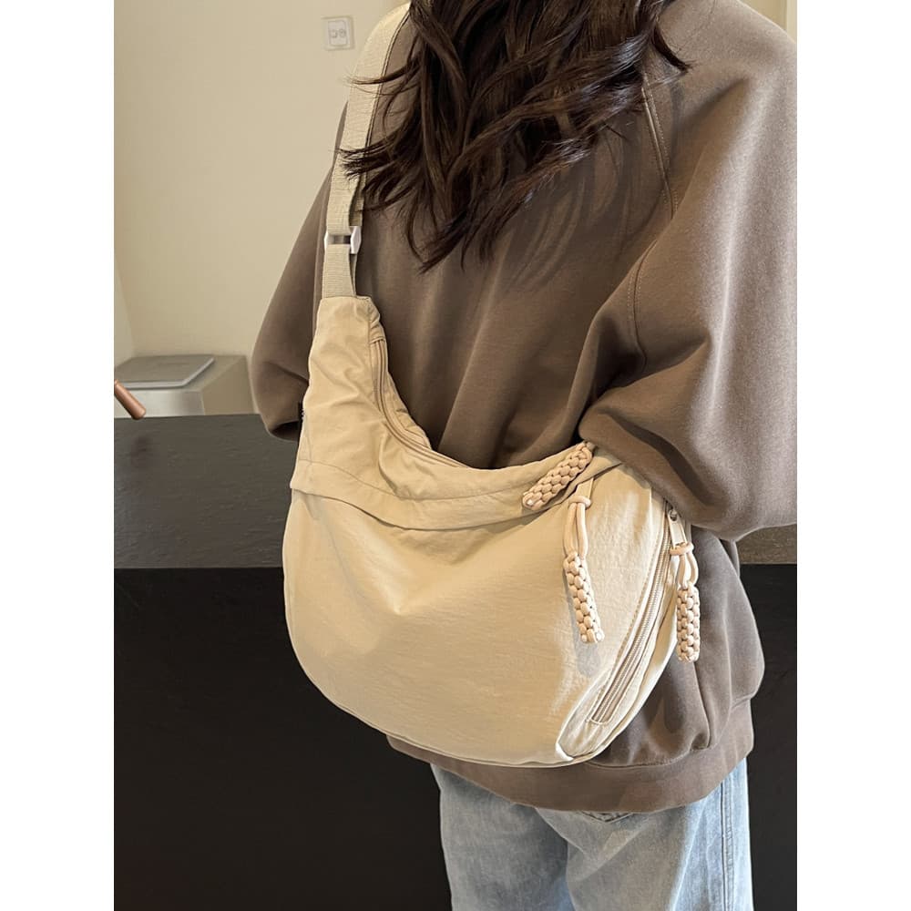Saco de bolinho de grande capacidade senhoras 2026 novo estilo leve saco do mensageiro classe Commuter saco Casual saco