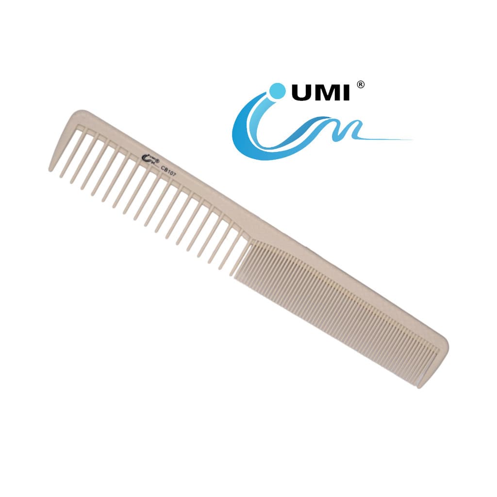 Pente de Carbono Profissional Umi CB107 Corte de Cabelo Com Dentes Largos e Fino CB107 de 19cm.