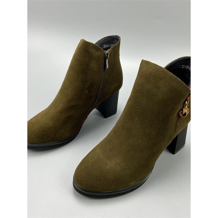 Outono inverno de alta qualidade camurça de vaca dedo do pé redondo feminino salto grosso botas curtas de salto alto mod