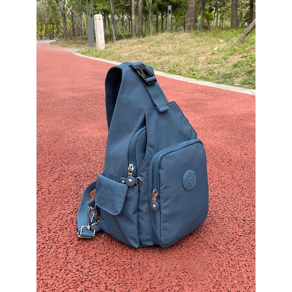 2026 novo estilo peito volta mochila dupla utilização saco leve pequena mochila feminina Multi-compartimento grande saco