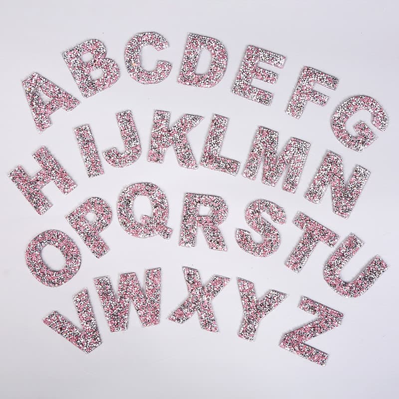 Novo estilo de rede de cola quente 26 letras em inglês adesivos de pano de perfuração quente adesivos de remendo de roup