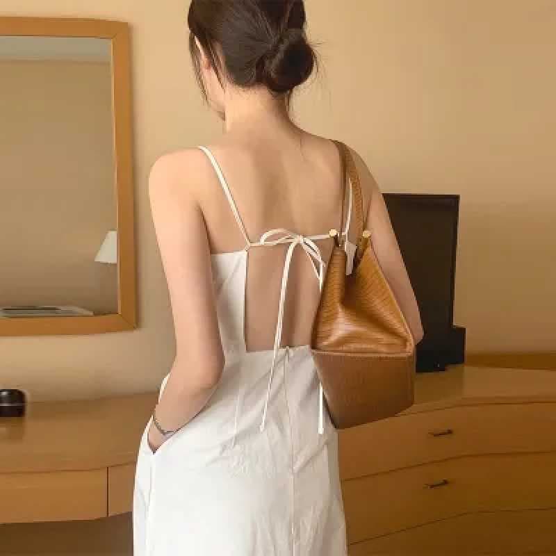 O tamanho foi atualizado nicho estilingue vestido feminino papel homem volta fenda estilingue vestido feminino