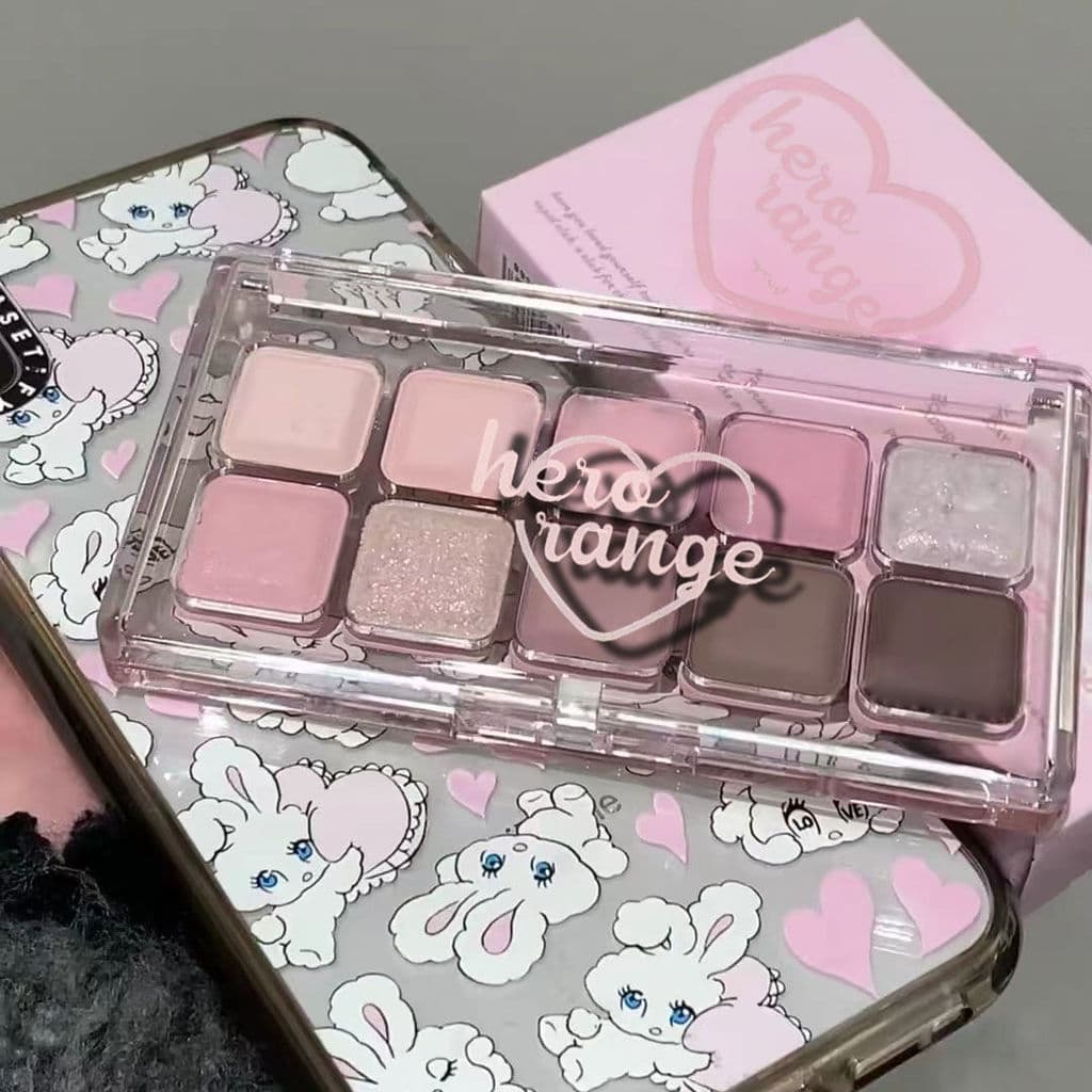 Menina coração estilo coreano amor rosa marrom teclado paleta de sombra perolado fosco estroboscópio High-End primavera