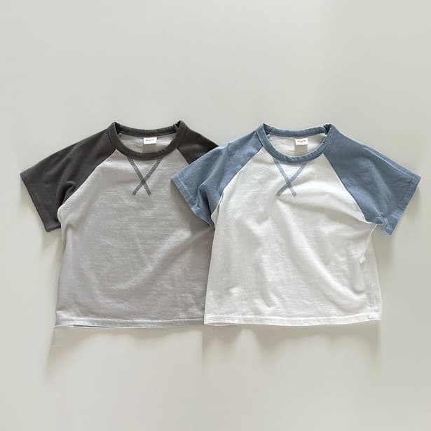 Roupas de verão versão coreana roupas infantis jovens meninos meninas bebê cor combinando camiseta de manga curta crianç