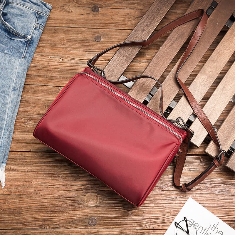 King e Rika Nylon Cross-body Bag Mulheres Novo Estilo Simples Pano Oxford com Travesseiro de Couro Boston Bolsa de Ombro
